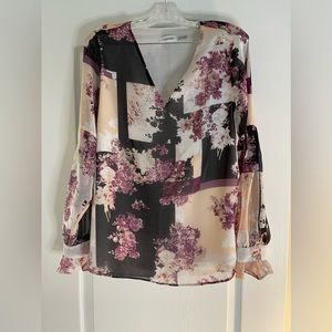 NWOT Calvin Klein V-Neck Floral Print Blouse, Black/White/Purple, Womens Medium